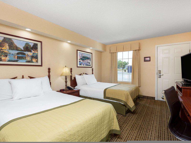 4E2D01197F18BD7530BBBA2B091DB211