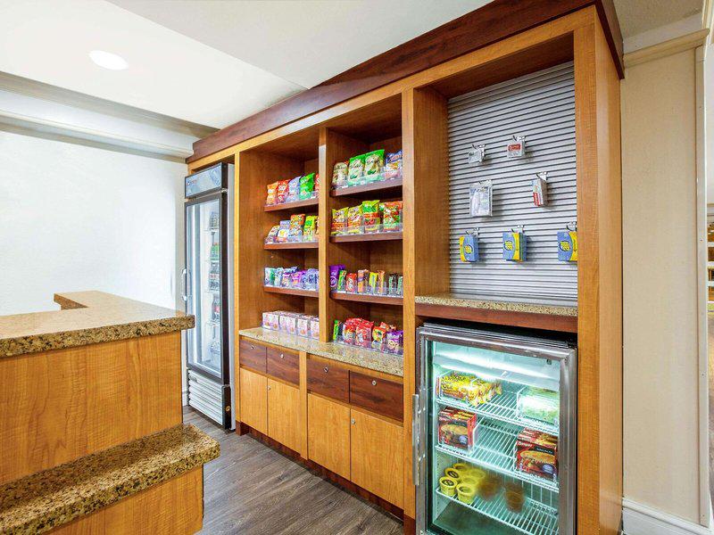 3CC720909E883E96CEFFBBAB1EB3DC91