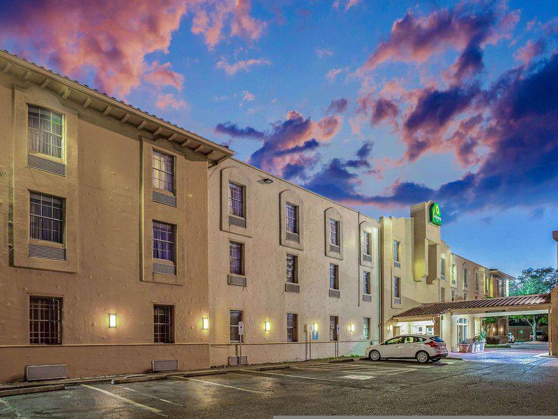 289A1EC793BF9228B1DA1DAAE9AD471E