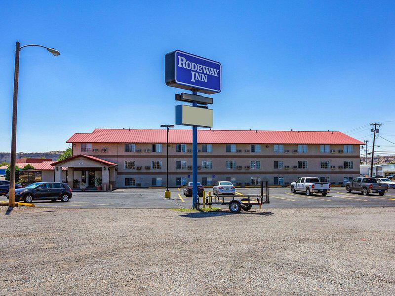 32F6B78C7F285E47334A198E903D18C5