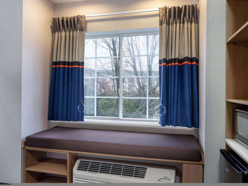 36AA83C4ADBF46D25A72087298EFF02C