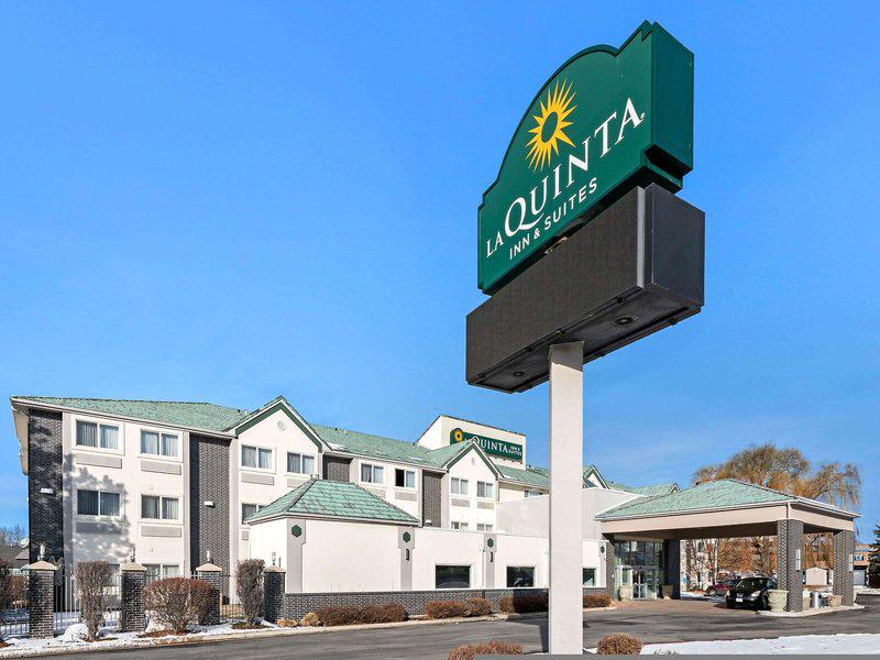 7499FBB1F4B2A3399616141734183D3B