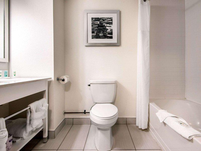 FFFDA49A3EA639FCC8AED37E66A031A4