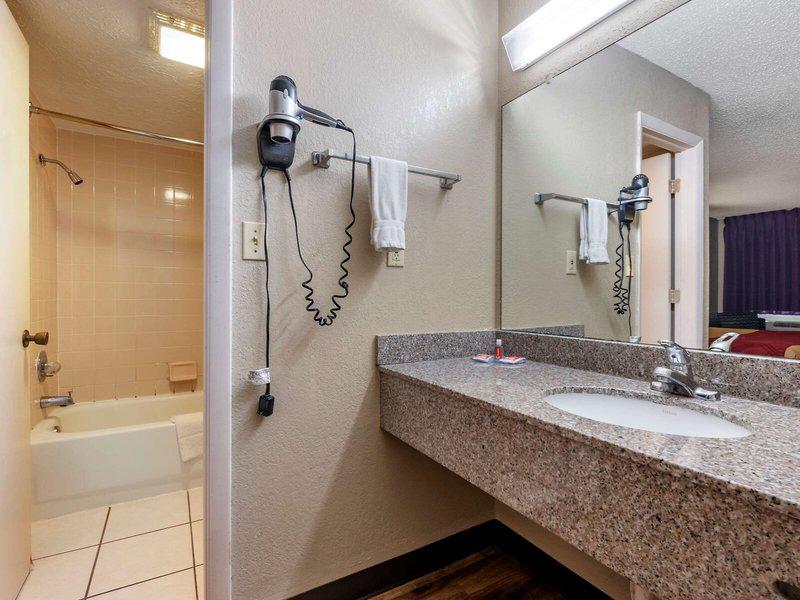 4D6E15DB1693377717B0AF0B420303CC