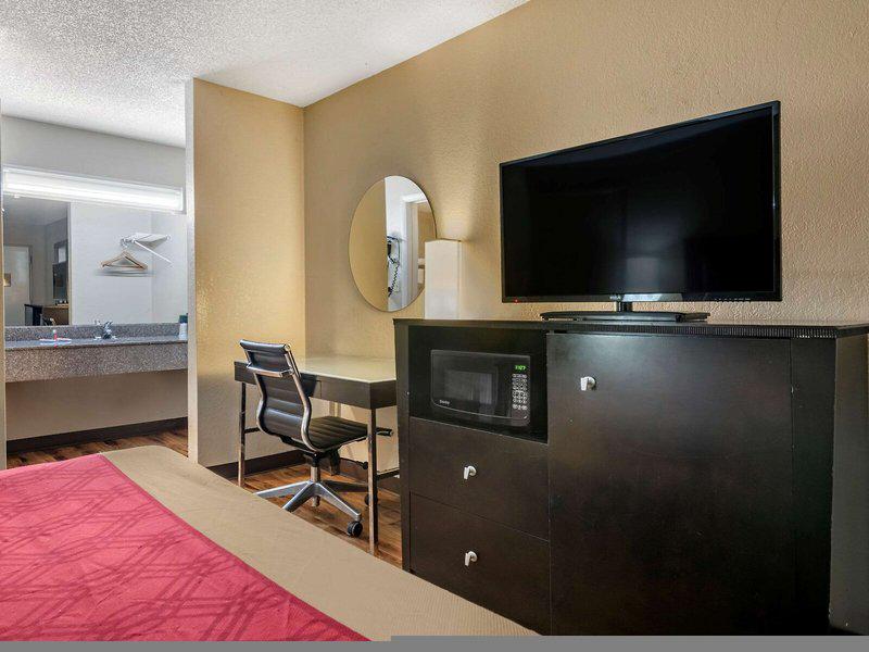 9715A69519FFED3D4035AEB1187A6A43