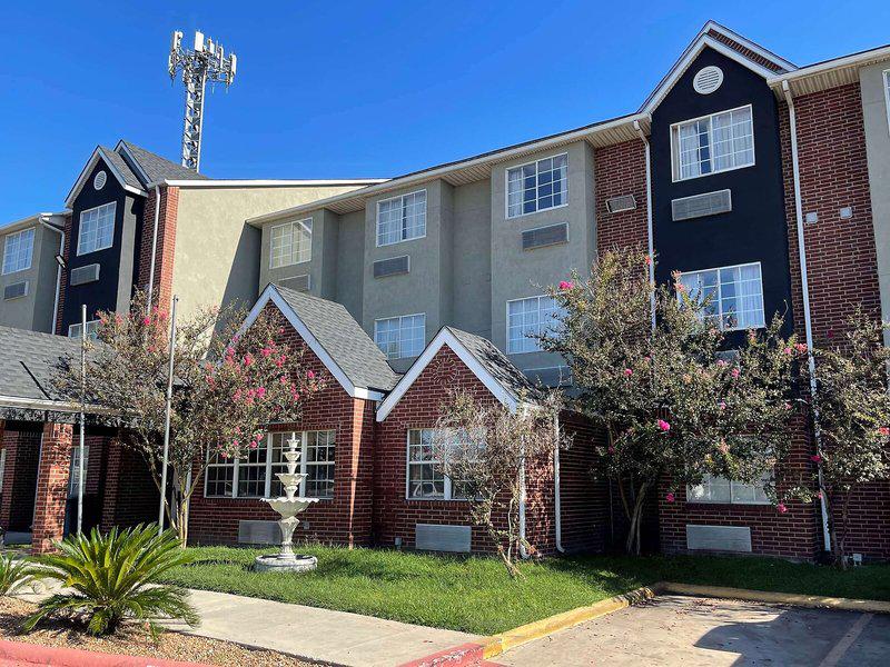 2A863D40F68CED4BB93E76CA64037A21