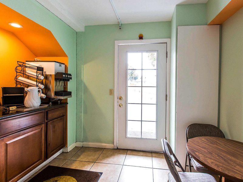 68CE3D32C39500B431F92B2DA78308DF