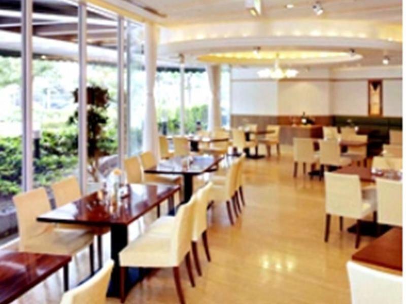 75EE7D55A3B847DCF9B21F2470333231