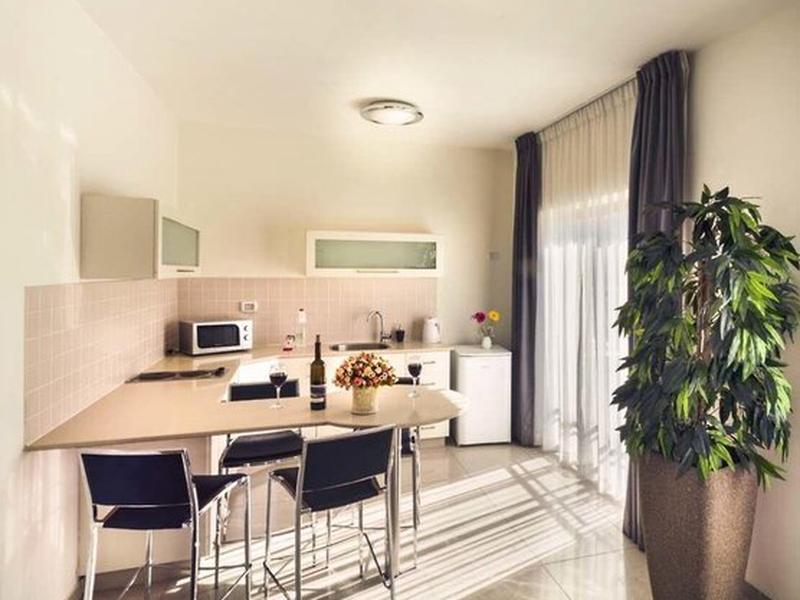 1C33F6607A2713AAF35B1BE4015914CC