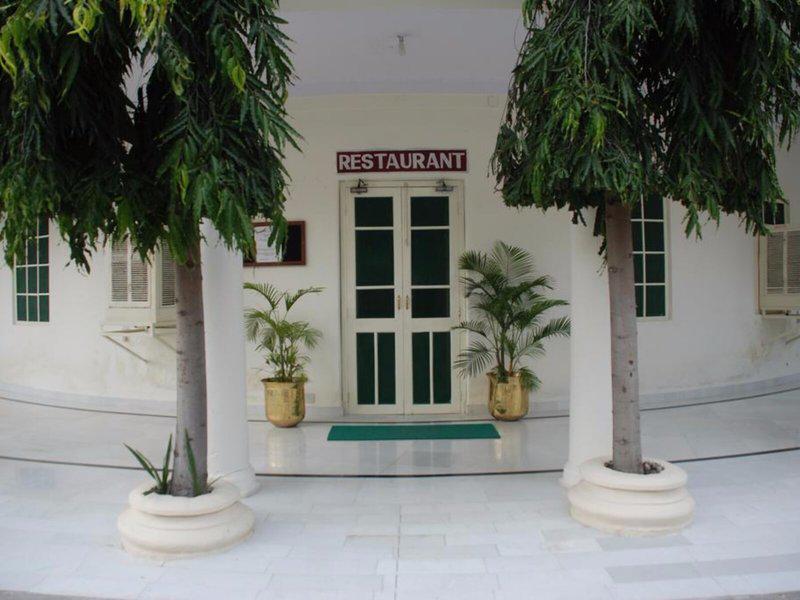 9E46423368813A98C94000E8D38D28EB