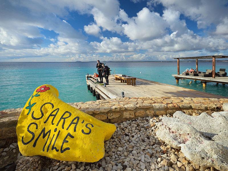 20521E29975F37CC0B8777CEF6A37AAB