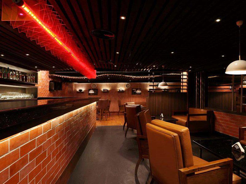 FFF52AD1C76BAD8A688B7FD9F7E90BAE