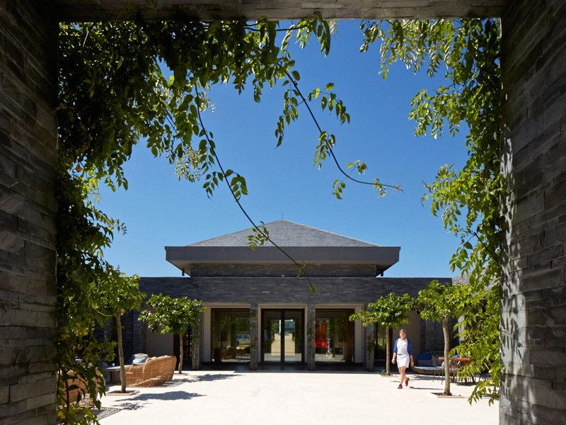 79C19808895E1D09B07EEECA6F39D9C6