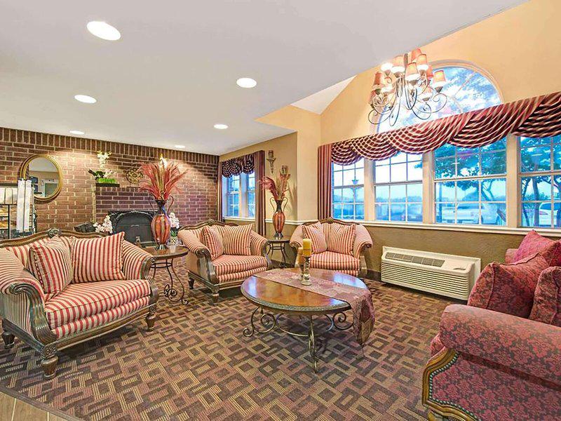 C4CA99E3FF0F5E0A3066A2D6DF274402