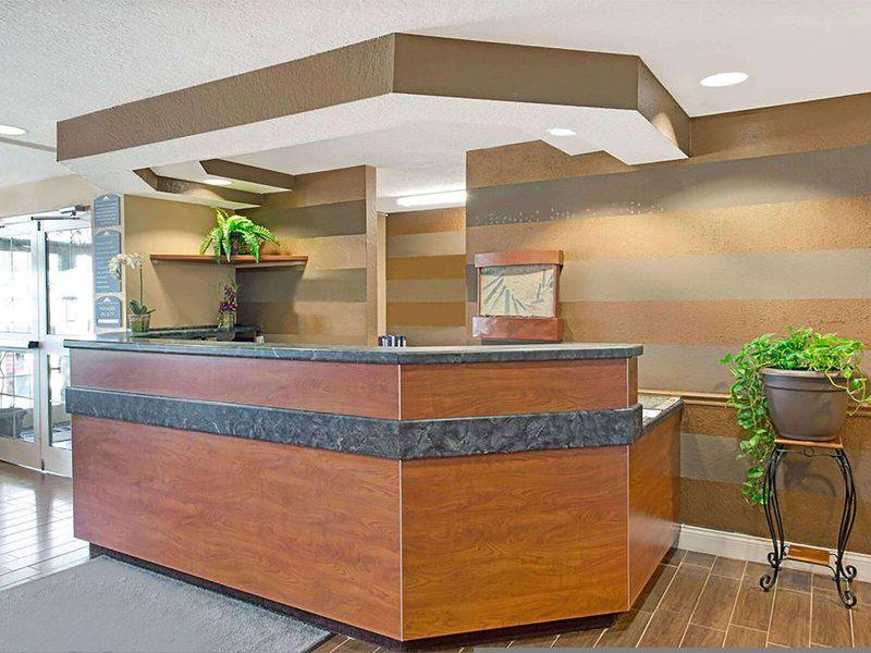 34B0FC6CFBF7E25B06F6BC08D256BE73