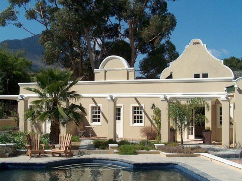 22E340524B84C379A2964379631DFA93