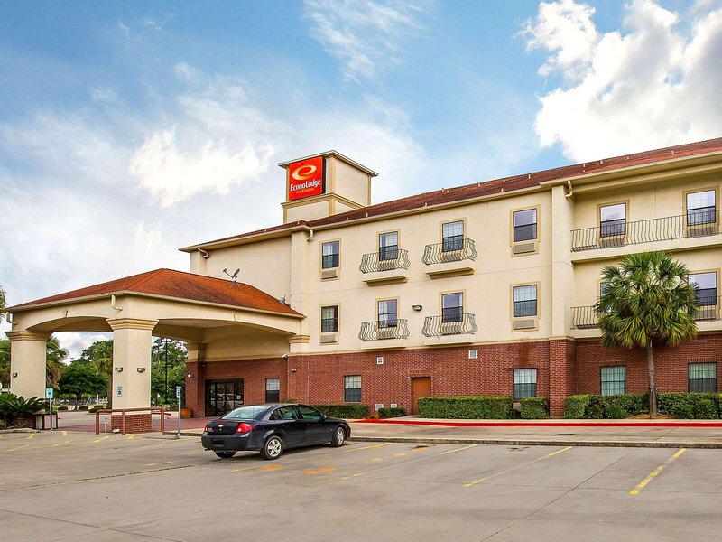 2D700AB3F1F340C33C1F21D055B73E64