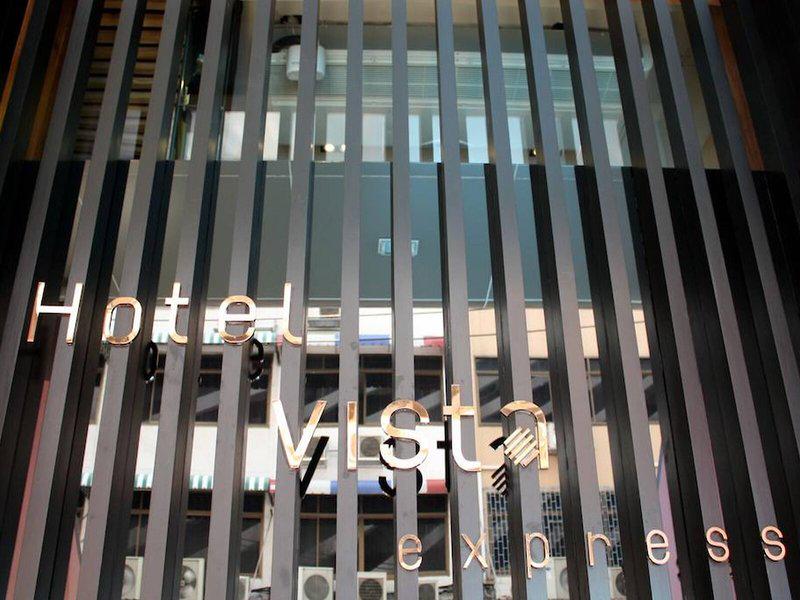 0B939DC5B8F09795BB23CBEB1B224667