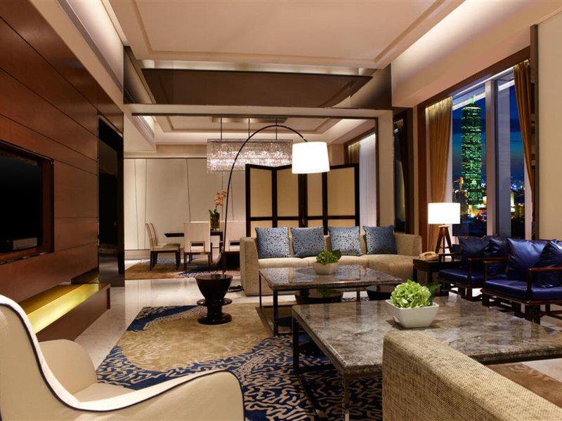 E58DFD53C719AEBE1B5482673F007F32