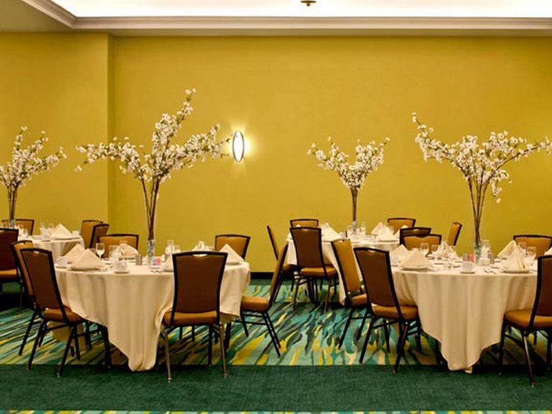 3AC4F34966D54C33550B2E85588F10CB