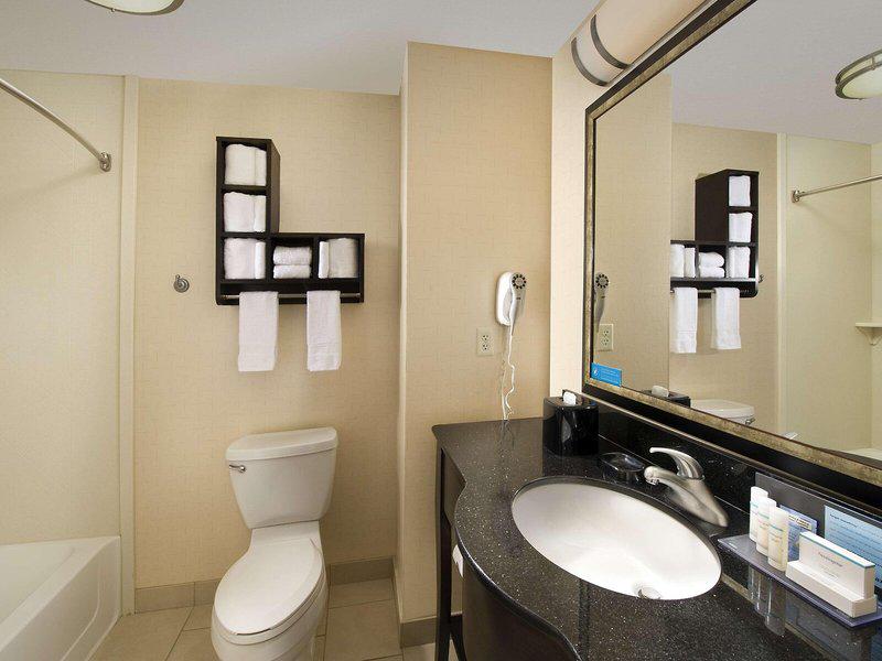 363D16BCBDBD1A67EF21B0BA6342147D