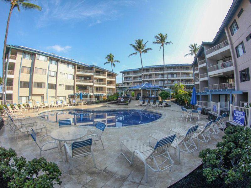 932A17C9CCC0C313D9BF3E550D2EBECD