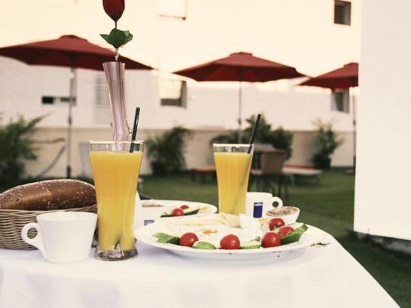 58F2158C8C8CA3F9AEDACA09272F41E1