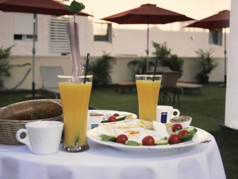 D1A99EDBEE63783715838E404B7F661C