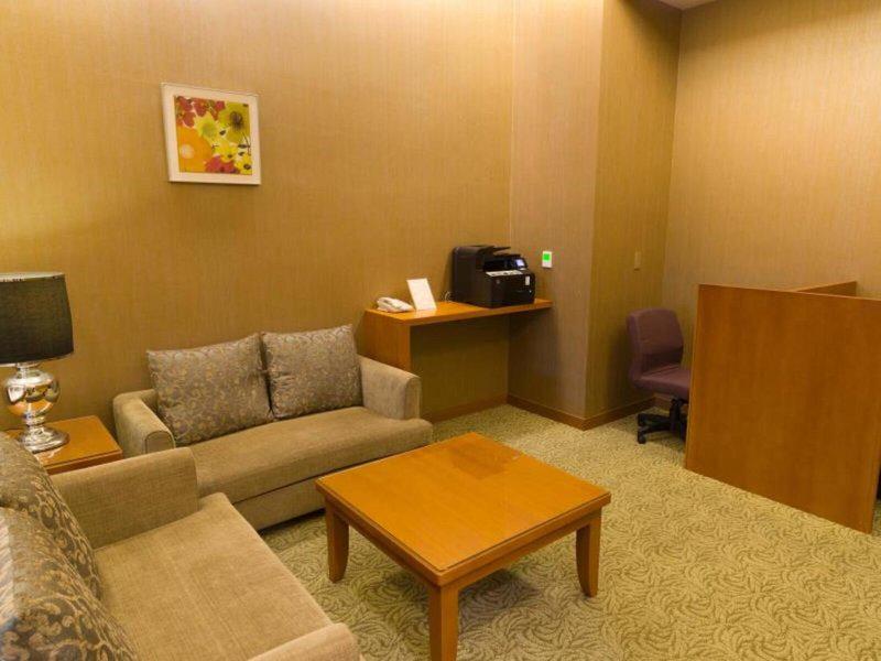 E5016F8789A5DAEC712005959535D816