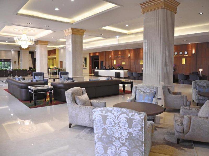 B6410AA1B49131380924F8115832149E