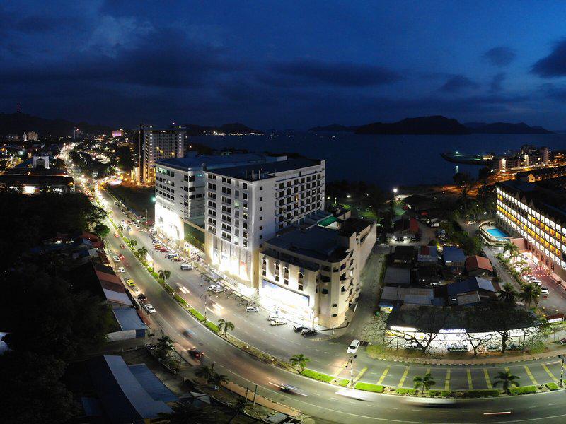 FDDBE20274CAD88A2C4A2BC3170F6AD4