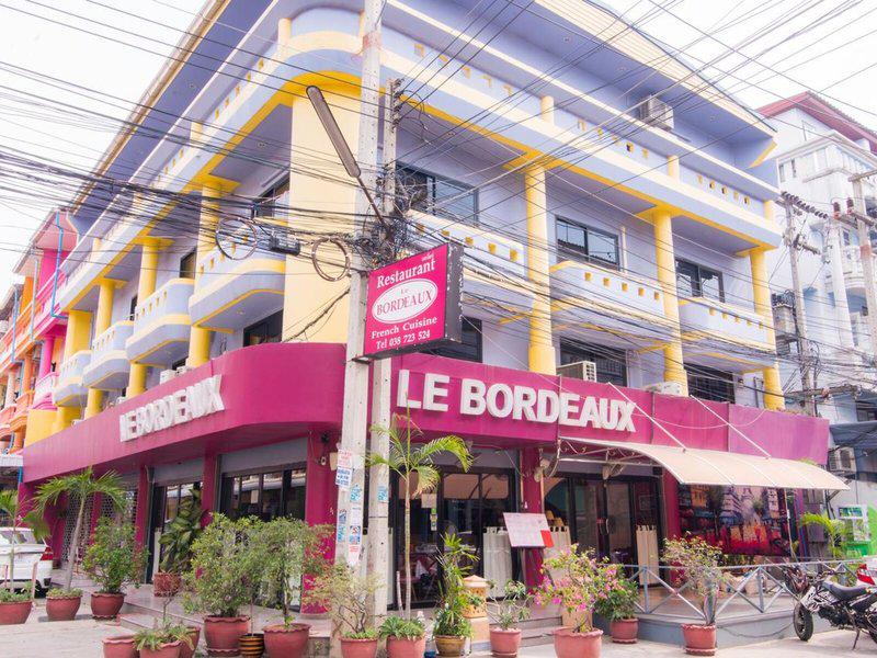 ED7B30FE5F755B6B3AFDC2918A64B7B3