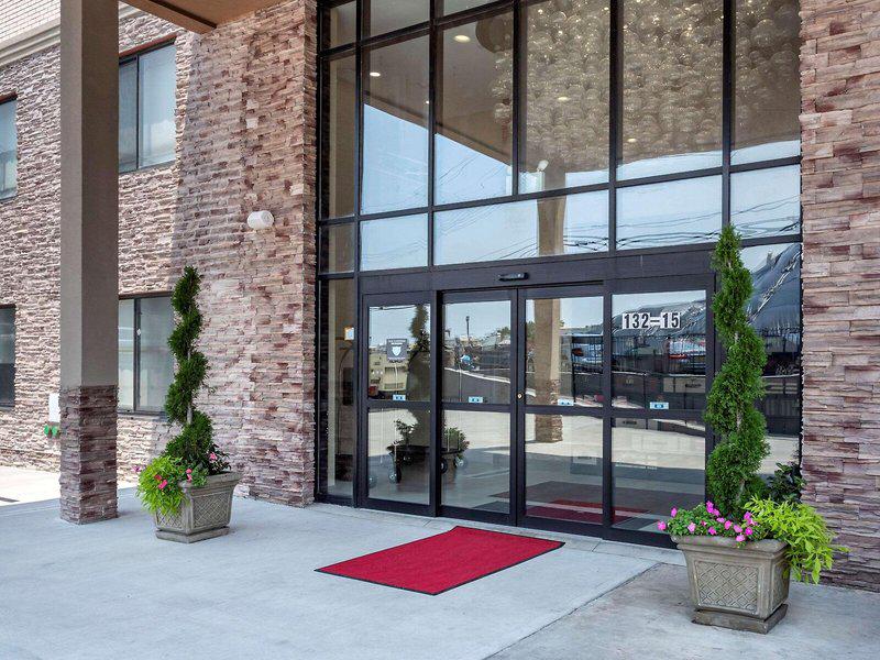 8E0B76E76F52ACFFF621B8314AAE116E