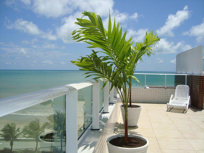 C8AC249D69BE999C46E6FD7A40C360A9