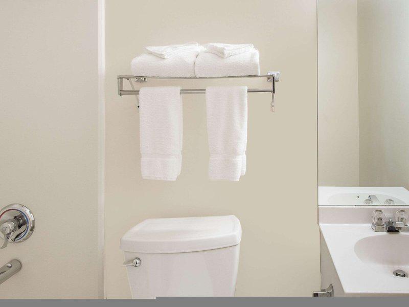 93C0411C0699A7842B7E46610403EDA6