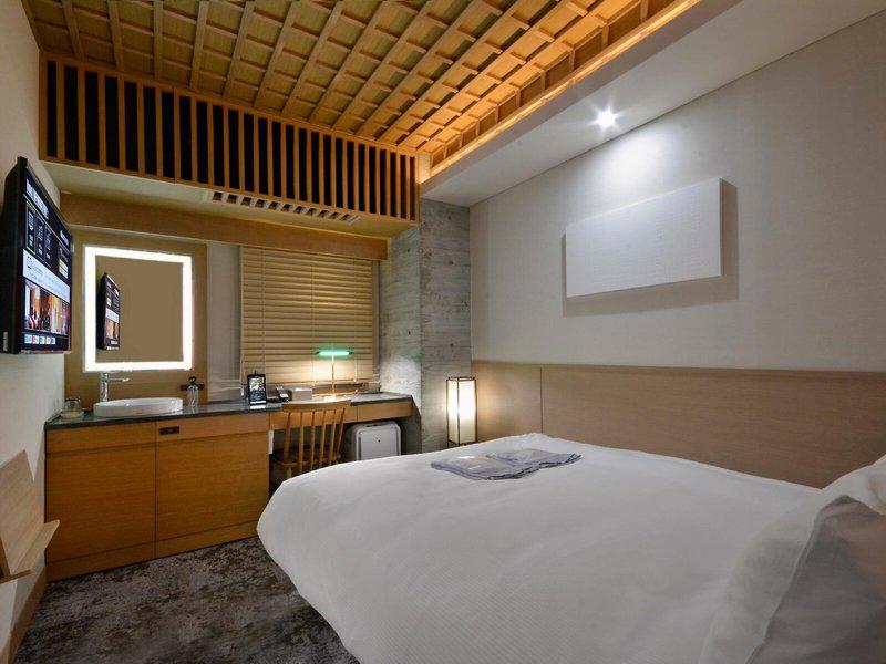 FAA7C3E09A9217678A34FB6431D495C0