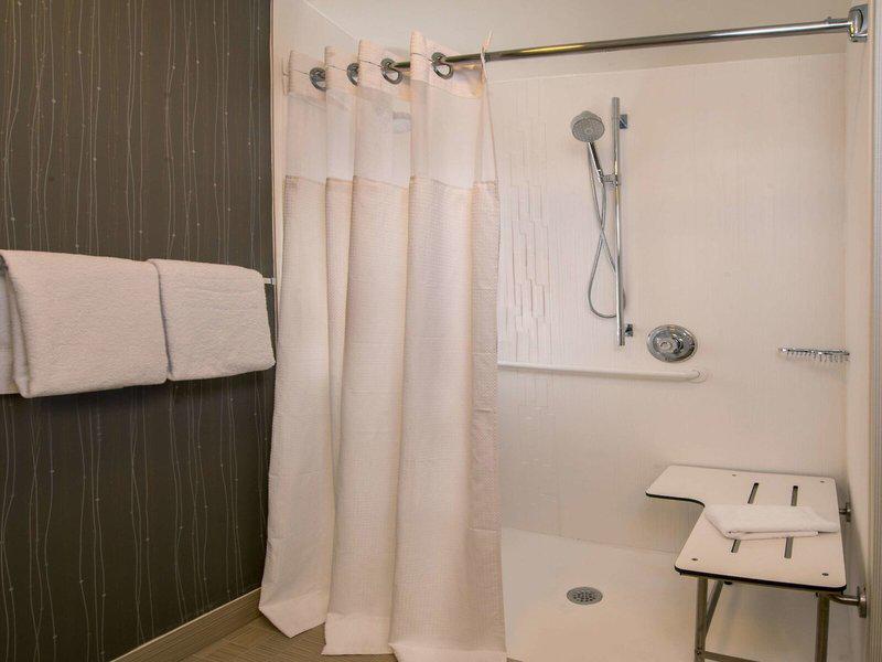 92E943FC369524CC9865CAB2213427A9