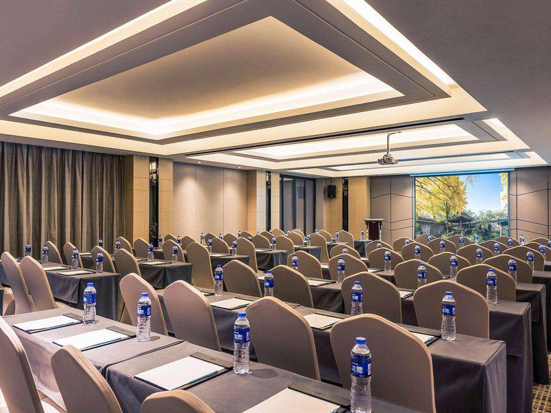 FF8688234A2C0CA8C07B89AF65D772A6