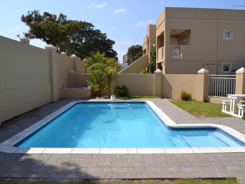 084293FA8829877D7DADF1B753E685E9