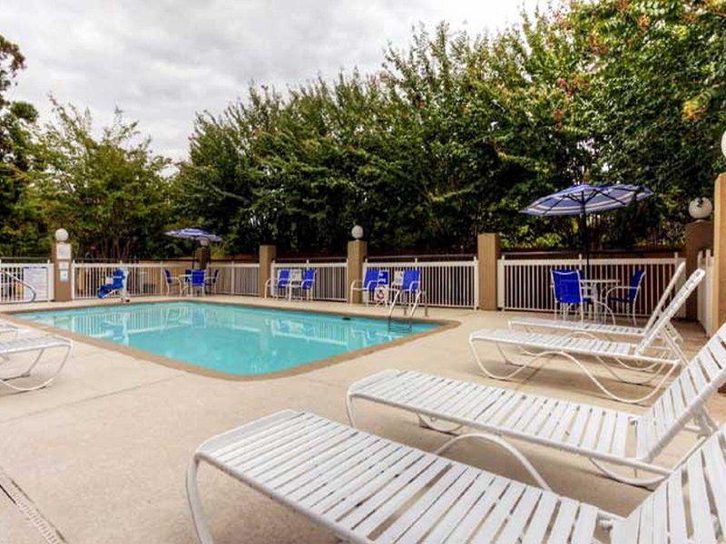 CEFBD3E4F56D9ACCD9D67568727C8CD3