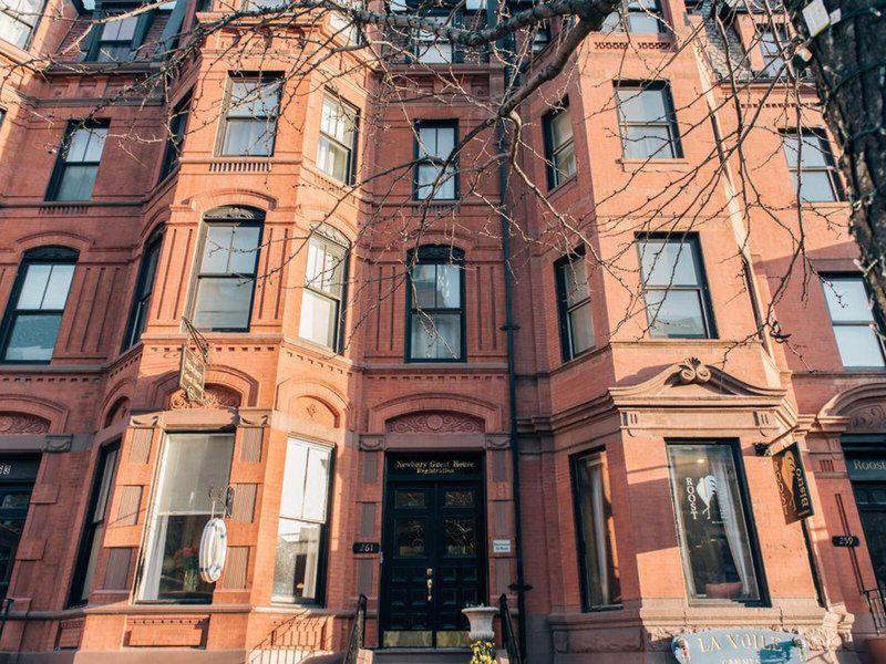 C6BB732B03AC9C5C89FE3B8B639DE13F