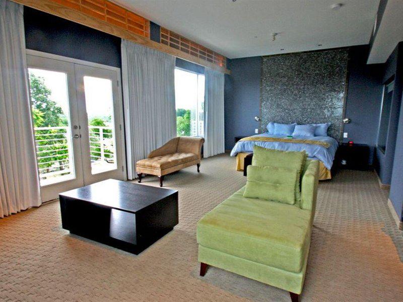 6862017E636BB5FDE3E8C6AABAC301D2