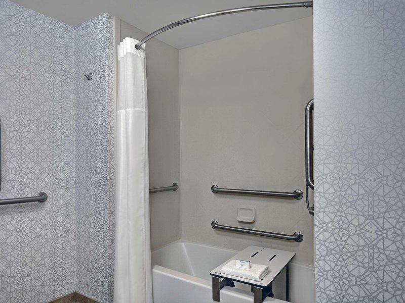 EBF3747B88B4F8D00A7A302278B757D7