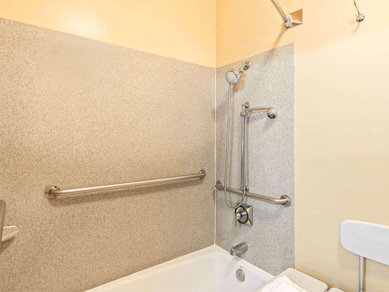 9F7B5B21D91604E0D8CA9A6BC1C2B146