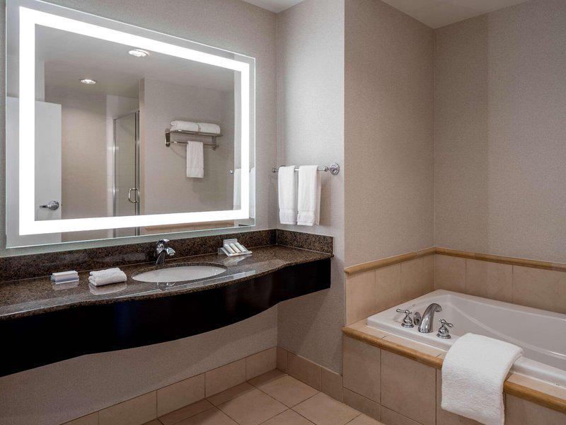 40A10E72C770F5D5B1132280253483E0