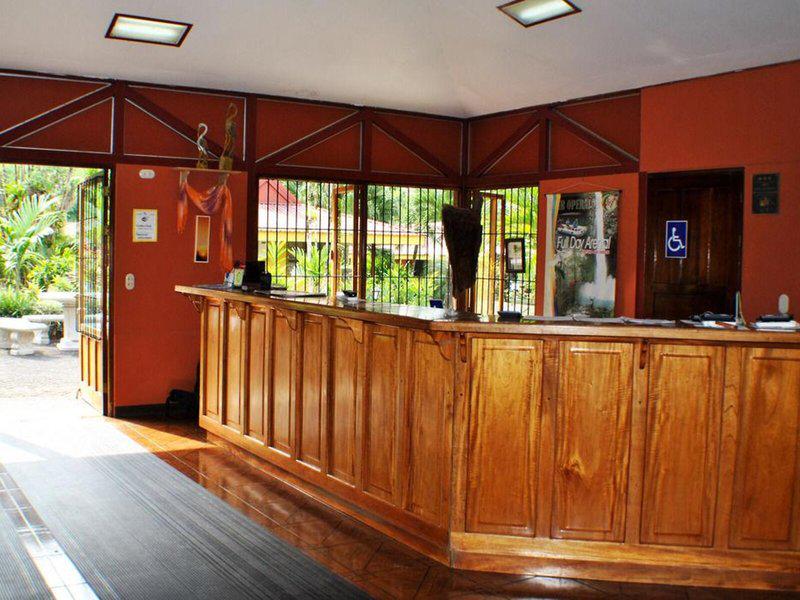 4D8BD5E2FFFE1A0D17A9A9D9F9C9E83B