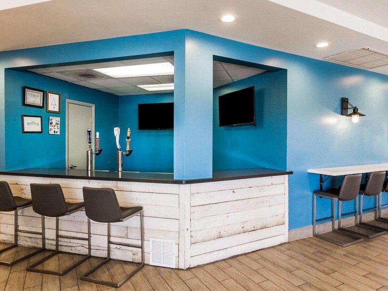 61E38839A97D11B1A03E8FE8EA0DC713