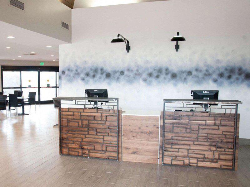 5E17F759553052ABF33028BD82B2B6EB