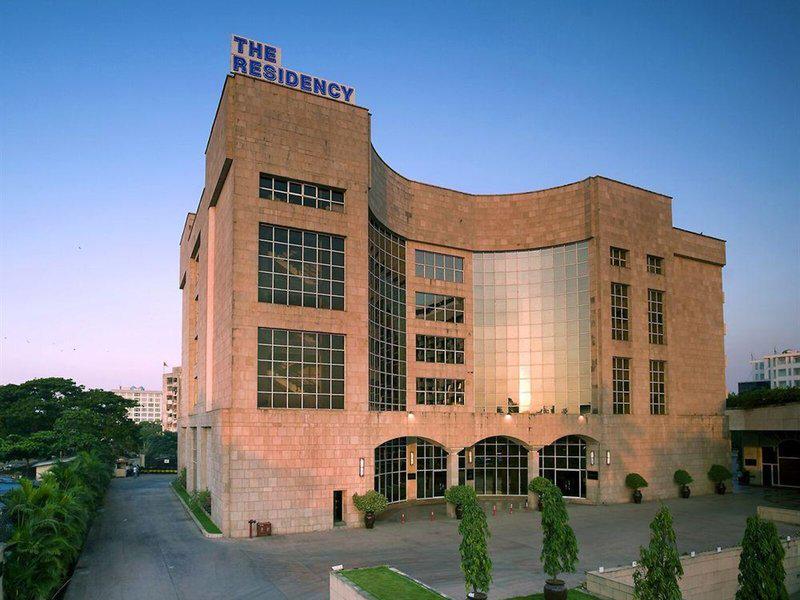 99FD201FB8D9F2A13593DFC980B88675