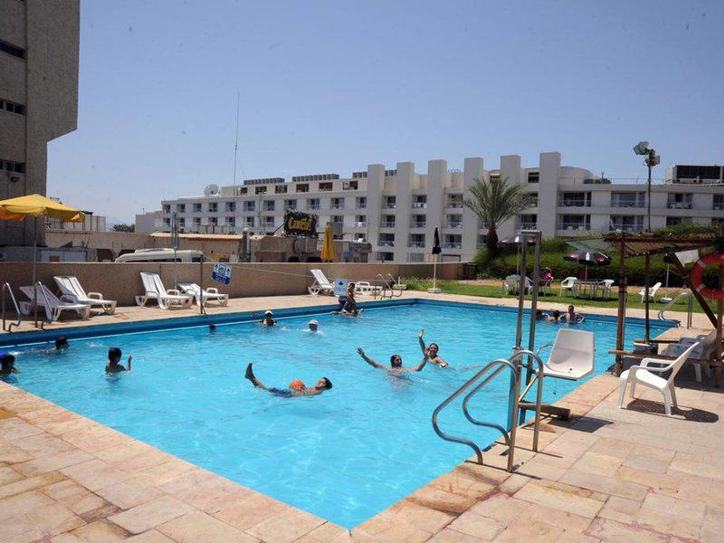 7368280381525F84E687A760BEFFA1D5